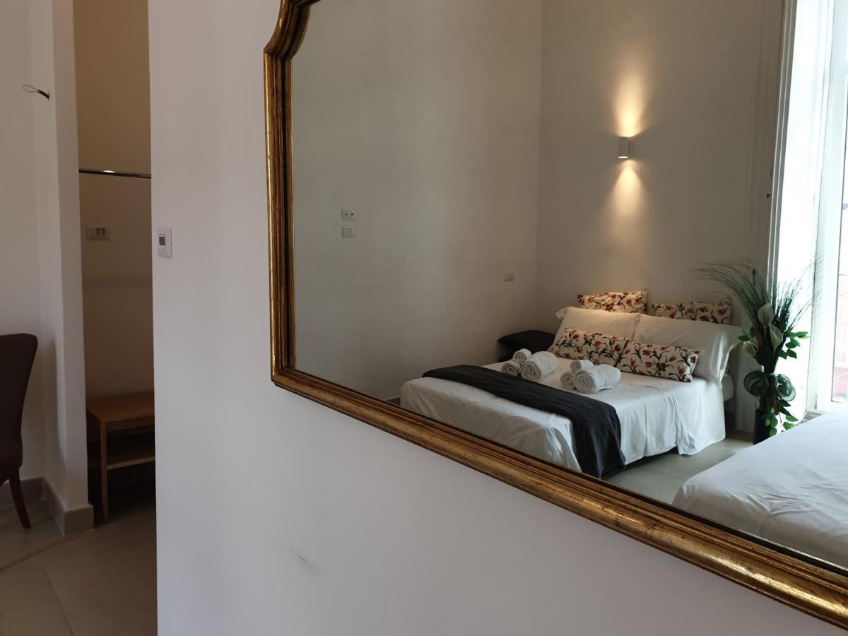 "Infrascata" Cento Metri Dal Mann Apartment Наполи Екстериор снимка